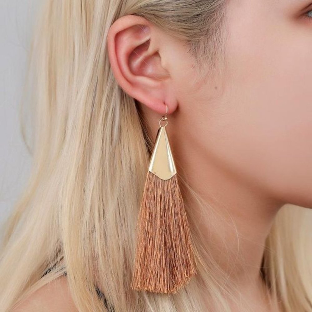 $5 BLOWOUT! Off-white Tassel Earrings - Picture 6 of 6